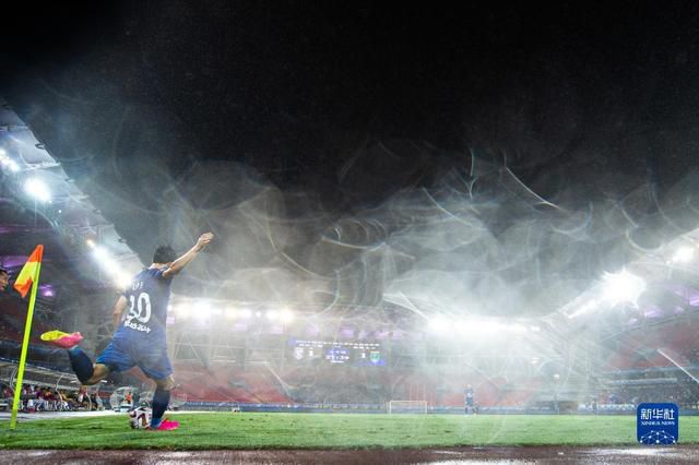 艹b免费视频