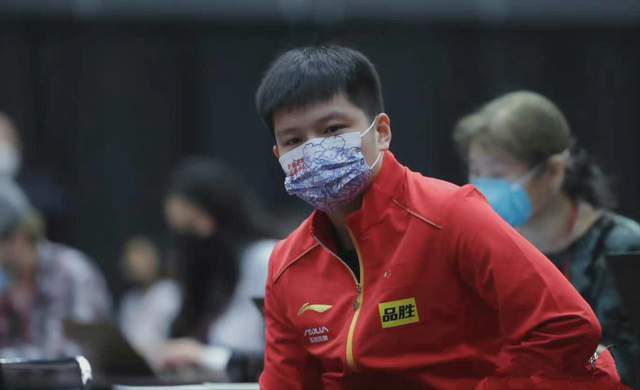 免费人成激情视频