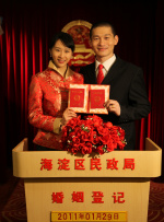 动漫脱了美女内裤猛烈啪啪爽